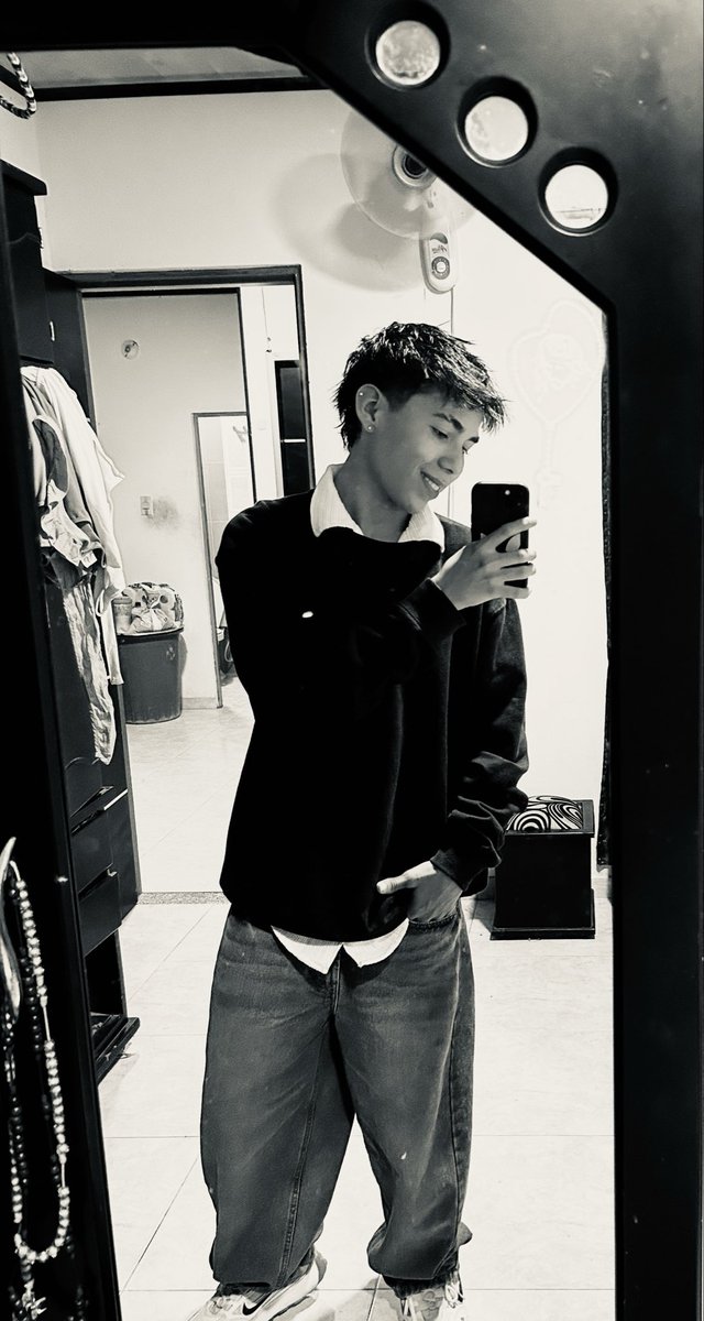 Jhxxxner's tweet photo. 🙈 https://t.co/VKkpIaADX6