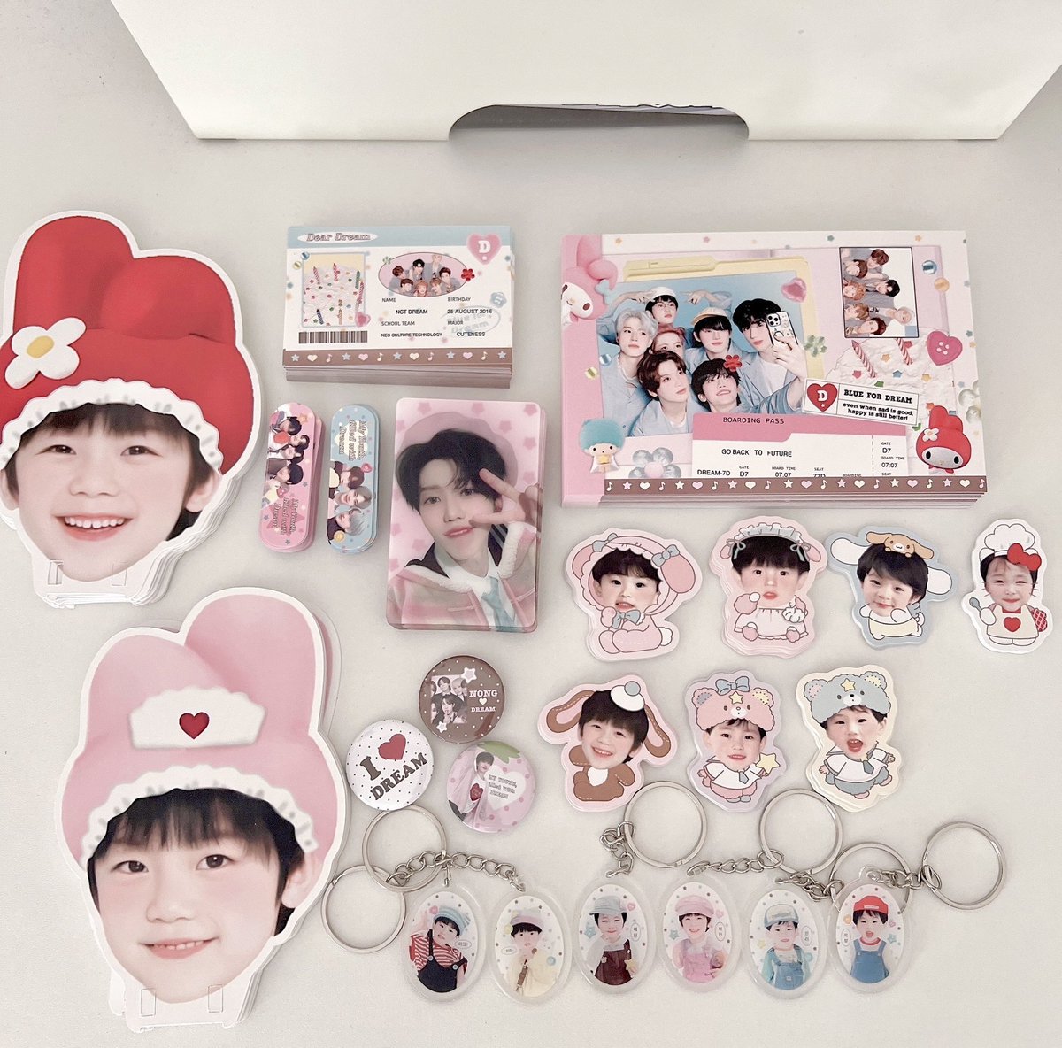 รีแจกค้าบมี 10กว่าเซ็ต (รอบสุดท้ายจิงๆ)
กอวน้งดรีม 🤏🏻🥟🎀🍎
ออกแค่ค่าส่ง
ลงให้เมนชั่นวันพฤหัส 
☆ ฟลว.ได้พัด+ ส่งฟรี