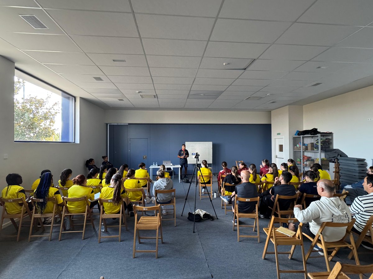 📸 Fotos de la tecnificación de ayer domingo 5 en el Polideportivo Municipal María Ramírez de Navarrete con visita de Jesús Rioja de la fundación Rioja Deporte