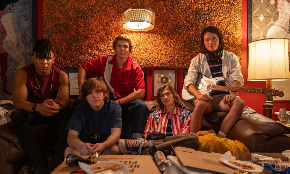 MarianneleMag's tweet image. &quot;Vinyl&quot;, &quot;Pistol&quot;, &quot;Daisy Jones and the Six&quot;… Avant &quot;The Runarounds&quot;, le top 5 des meilleures séries rock 👉mrf.lu/527n #Marianne