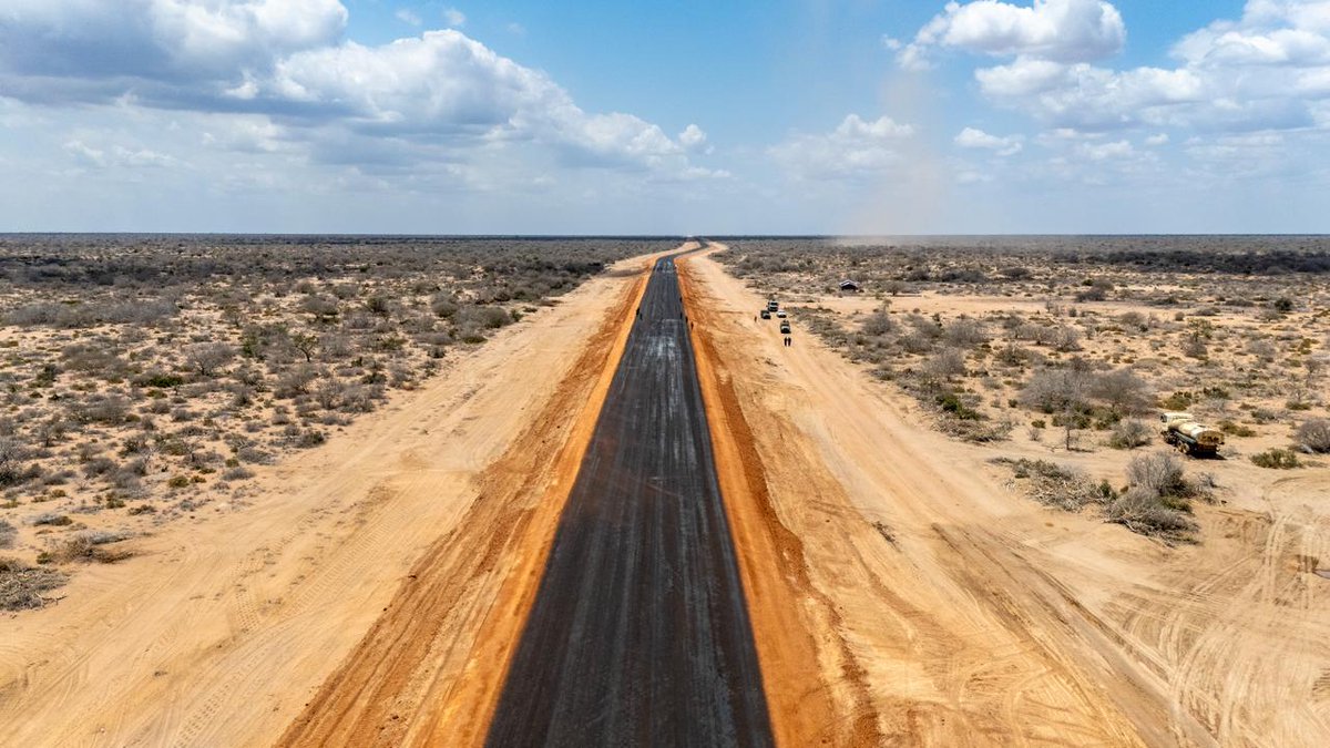 88 Kilometres of the 410 Kilometer Lamu Port-Garissa-Isiolo Road done.  

The 28 Billion shillings project will open up the Northern Kenya, facilitate efficient movement of good and services, and critically aid the fight against insecurity in the region. 

This will equally be a