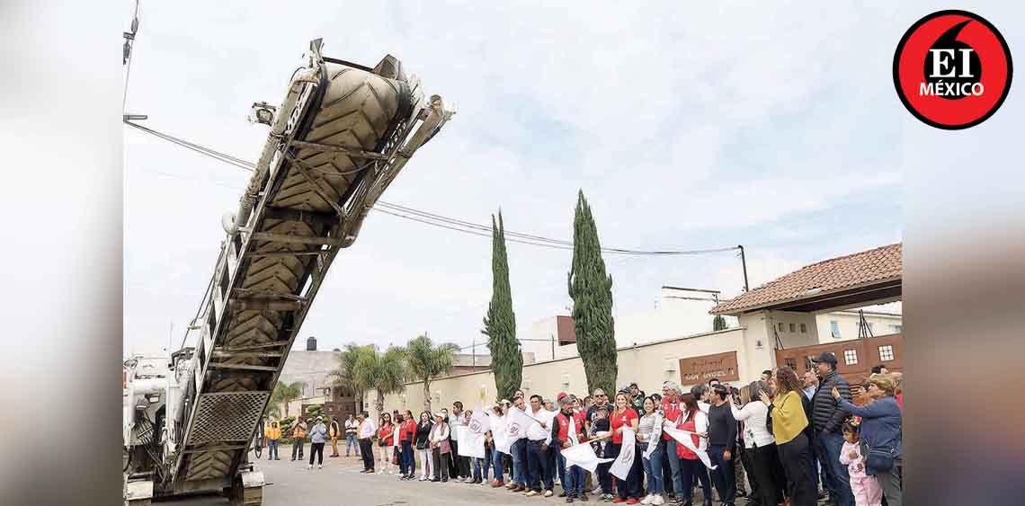 ElInformanteMX's tweet image. Encabeza @Anaamunizneyra #pavimentación de la #Avenida2DeAbril

Afirmó que esta #VíaClave para la #movilidad beneficiará directamente a miles de #familias y mejorará la #ConectividadMunicipal.
Tag: @SanMateoAGob
elinformante.mx/?p=93779