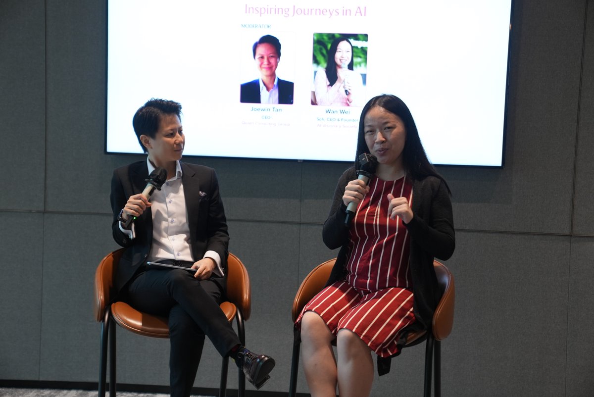 EmpowHERinAI's tweet image. IN PHOTO 📸: Wan Wei Soh @meetwanwei , CEO &amp;amp; Founder of AI Visionary Society alongside Joewin Tan, CEO of Quant Consulting Group, talks about their inspiring journeys in AI, during EmpowerinAI event at the #SingaporeInnovationWeek

⚡️ Powered by @GlobalAIShow 

#GlobalAIShow…