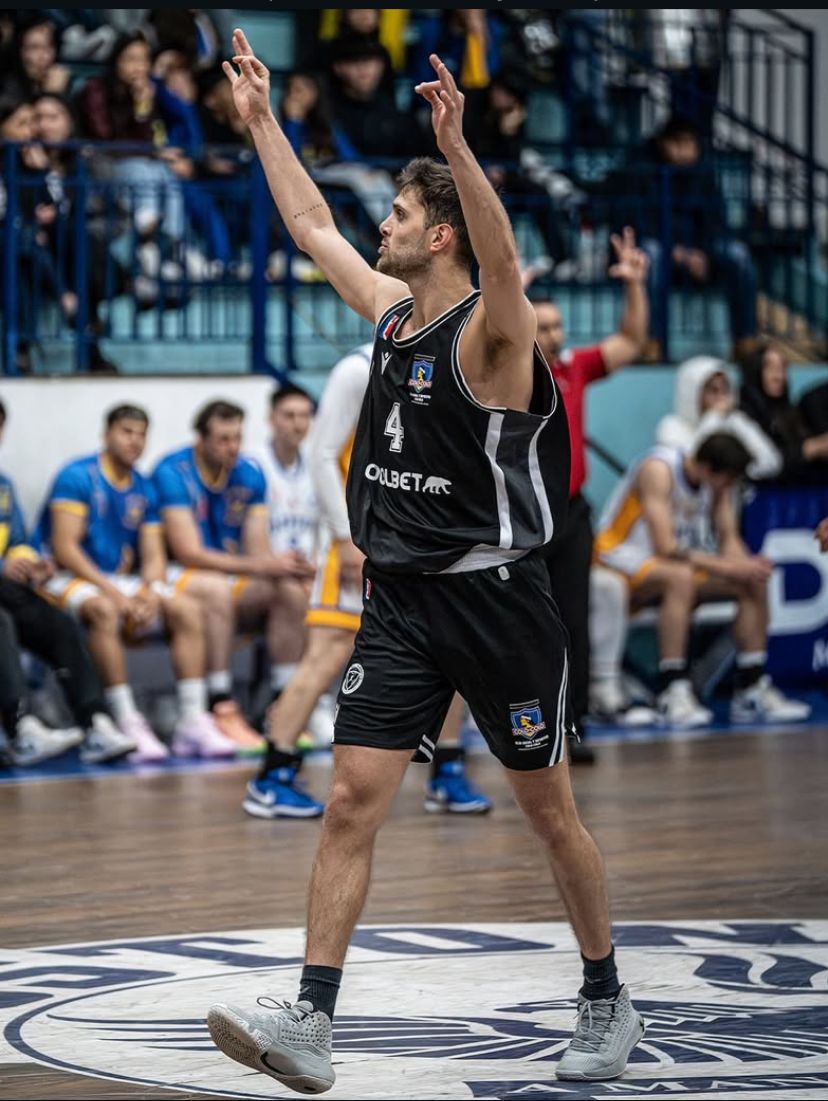 #Uruguayo 🇺🇾 Muy buen partido de Diego García <a href="/DiegoGa13/">Diego Garcia</a> con 17 pts, 4 reb, 4 asist, 1 rec en 29 min para la victoria de <a href="/CSDColoColo/">@CSDColoColo</a> como visitante sobre Boston College 69 a 58 por la <a href="/liga_nacional/">LNB Chile</a> de Chile