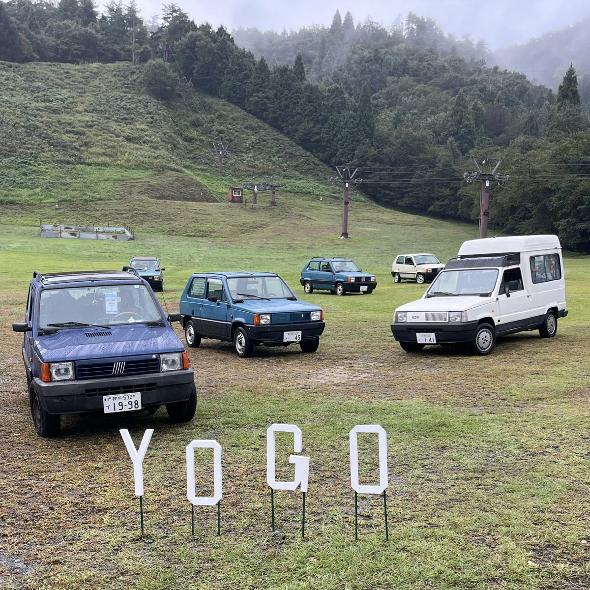 yuki_clx's tweet image. 晴れ男のはずなのに…パンダリーノ 秋キャンプは2日とも雨(~_~;) それでも37台が集まり賑やかなキャンプになりました。差入れやカンパやサプライズもたくさんで感謝☆
#パンダリーノ #pandarino #フィアットパンダ #fiatpanda #seatpanda #seatterra #seattrans #秋のパンダリーノ #ウッディパル余呉