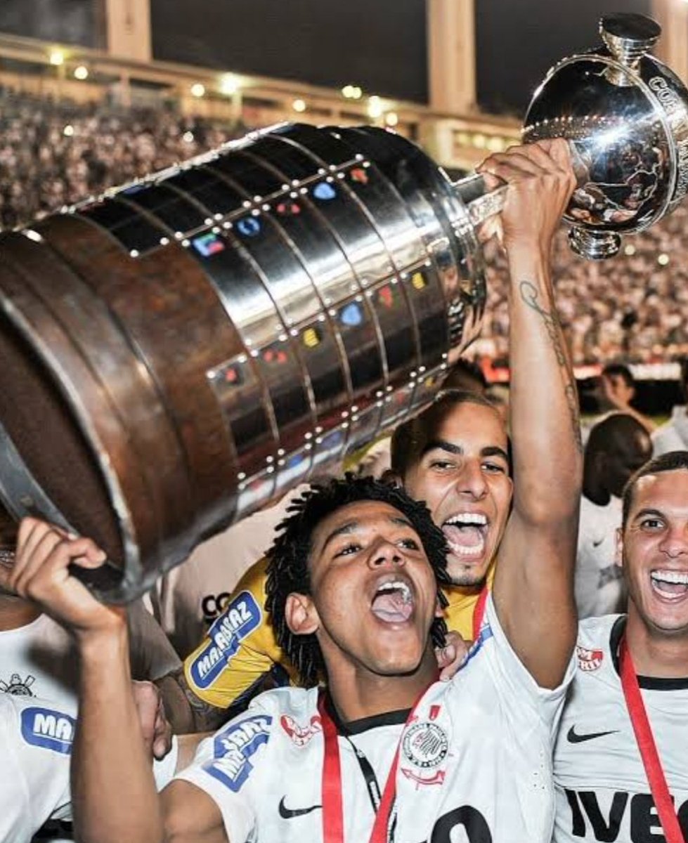 Bom dia!!!! 

Não deu bom dia para o Romarinho Campeão? 

Terá 5 anos de azar.