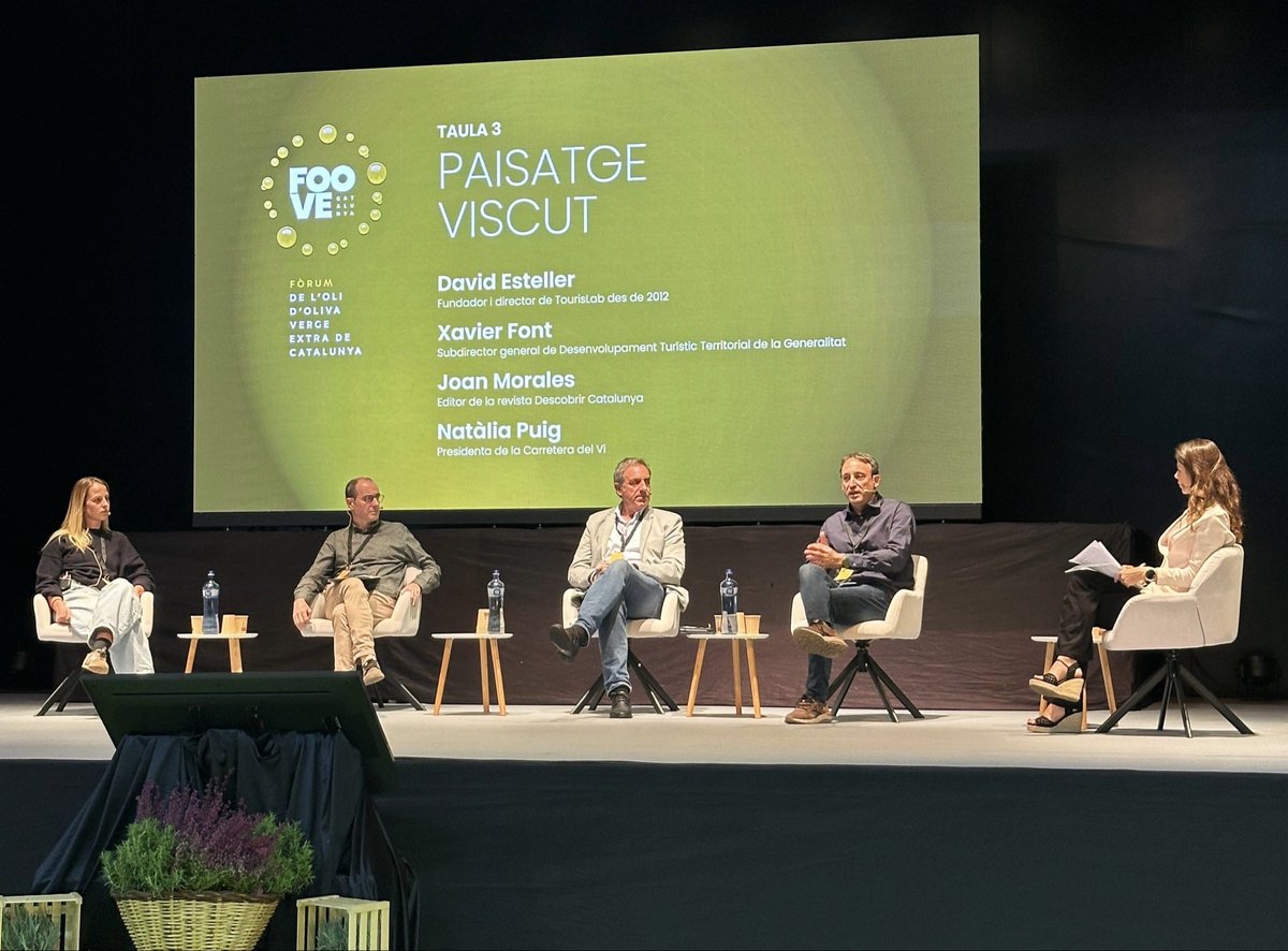 L’editor del Descobrir, <a href="/jmmorera/">Joan Morales Morera</a>, ha aprofitat la intervenció al Fòrum de l’Oli Verge Extra de Catalunya, a les Borges Blanques, per insistir en la necessària autoestima pel paisatge de secà i els seus productes. “Hem de donar valor a allò que fem, a allò que som”, ha afirmat