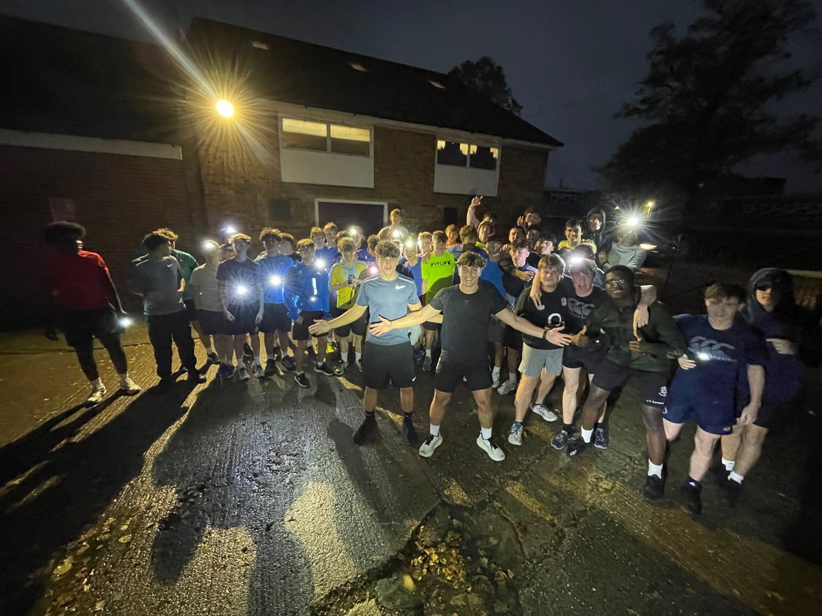 24 hours. 26.2 miles.💪🏉

The AGS Rugby South Africa 2026 squad ran every hour from Fri 4pm–Sat 3pm, smashing the marathon challenge. Special shoutout to the 7 students who ran the entire distance!

Raised so far: £11,650 🙌
Support here 👉 justgiving.com/campaign/agsso…
<a href="/AGSSportandPE/">AGS Sport</a>