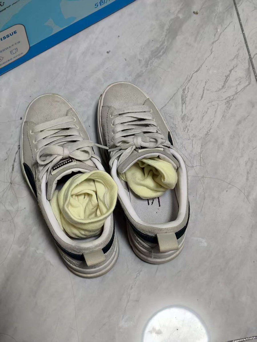 中秋节快乐呀亲爱的宝贝们，吃月饼了吗？
晚上睡觉之前，记得对着我的棉袜脚射出来，奖励一下自己
评论中秋快乐，抽两个宝宝送出3-5天的棉袜各一双，作为中秋礼物送给你~