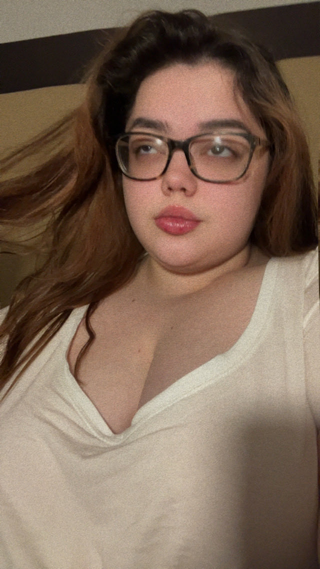 Kinda upset that I’m still wearing clothes… am I prettier than your wife? 
Dm on telegram for discreetness 💕 money ready

@Darkklosethoe420