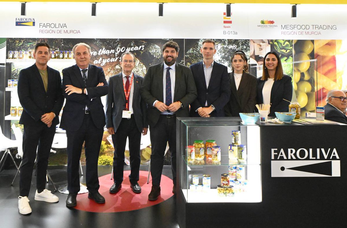 Acompañamos, en Alemania, a la delegación formada por 60 empresas de alimentación de la #RegióndeMurcia.

Nuestro sector alimentario es sinónimo de oportunidades y puestos de trabajo.

Compromiso firme del Gobierno <a href="/regiondemurcia/">Gobierno de la Región de Murcia</a> para seguir trabajando de la mano.