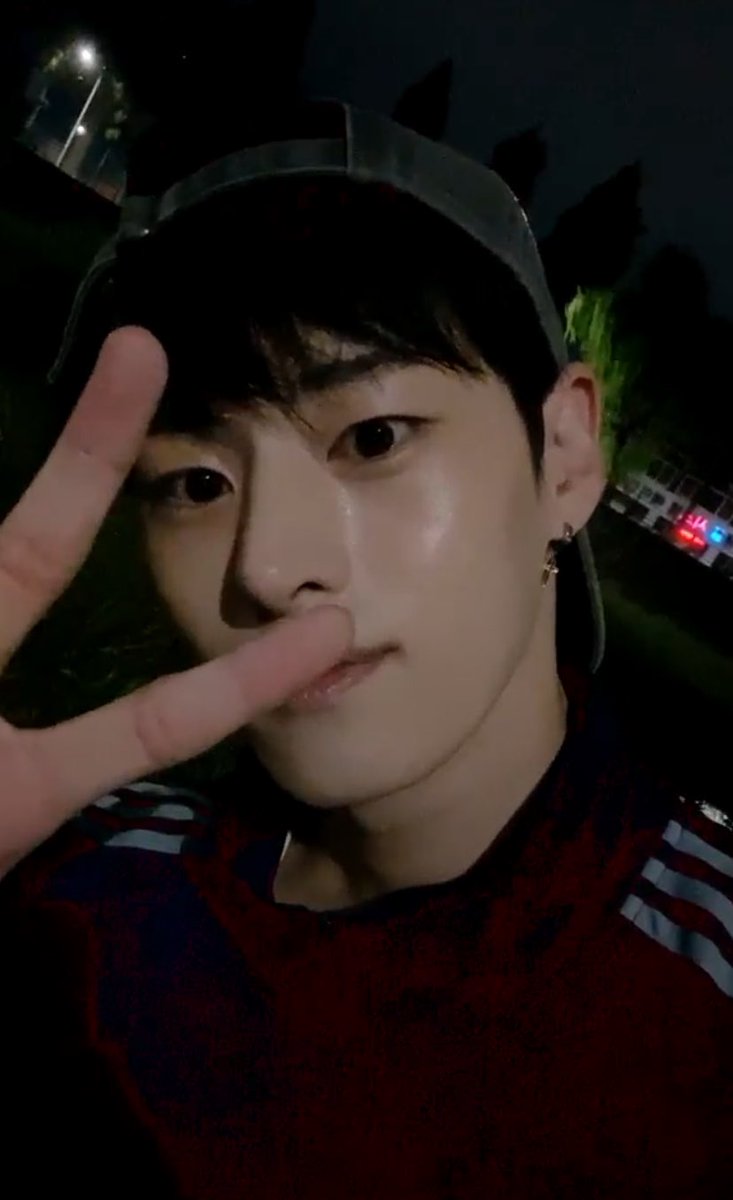 오늘 짧지만 전주에서 같이 걷고 있어서 아주 좋다 🖤 즐추 주노야~~