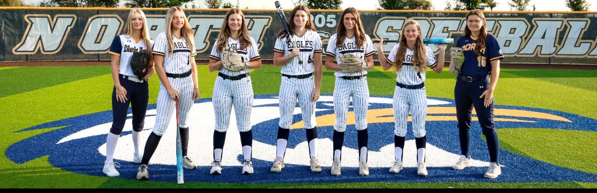 LNEagleSoftball's tweet image.
