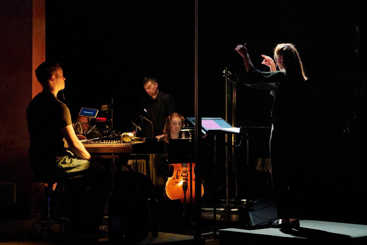 patrickhtenor's tweet photo. It was wonderful to have been part of this great show. Congratulations to everyone involved especially Shane O’Reilly and @tomlanecomposer for creating such a beautiful piece. 

@DubTheatreFest 

Photos: Ros Kavanagh 

#herfathersvoice #dublintheatrefestival https://t.co/glAYkByxVX