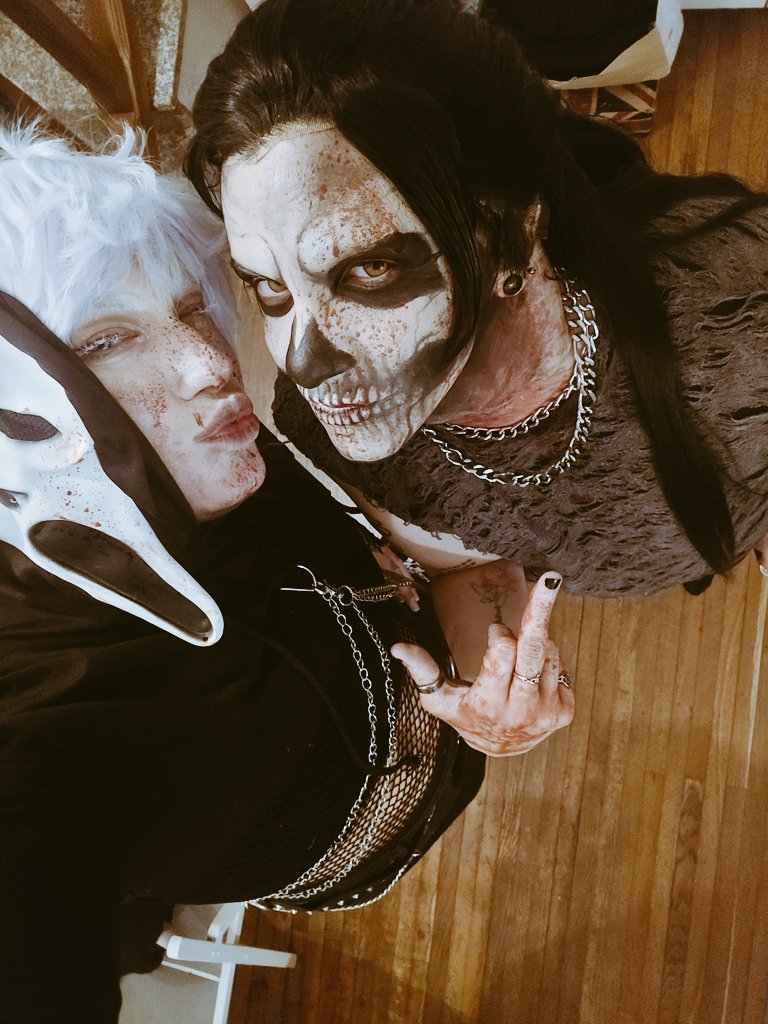 Sacchy_cos's tweet photo. Spooky season~
#gojogeto #jjkhalloween #gojogetohalloweeen #satosugu https://t.co/Pzzp5VsIBx