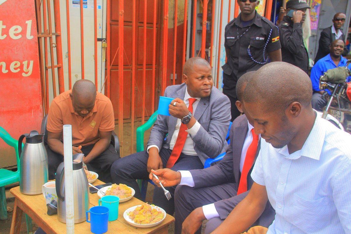 Robert Kasibante president of National peasants party having breakfast on the street of katerera town council in katerera county in Rubirizi District western Uganda.
<a href="/KasibanteRober4/">Kasibante Robert</a> 
<a href="/UgandaEC/">The Electoral Commission - Uganda</a> 
<a href="/Rubirizimag/">RUBIRIZI EDITION MAGAZINE</a>