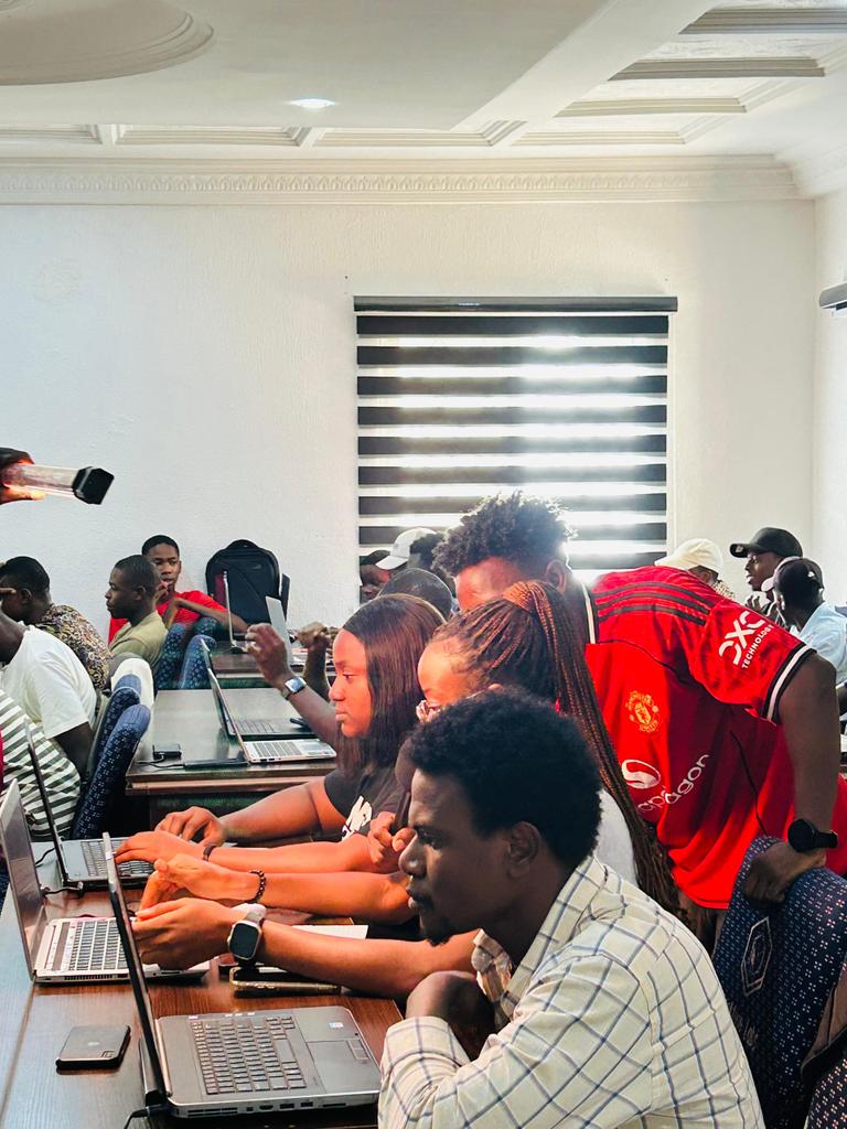 Blockfuse_labs's tweet image. “You are today where your thoughts have brought you; you will be tomorrow where your thoughts take you.” – James Allen

Change what you think, and you begin to change what’s possible.

P.S. These builders aren’t slowing down yet. 

#Web3 #newweek