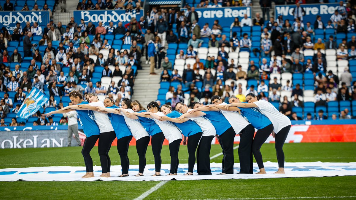 WFSummit's tweet image. ⚽💙 Éxito total en la 3ª edición del Partido Más Inclusivo.

Activaciones con @coloraddoficial, @RealSociedad  Genuine, leyendas del club y Verdini Dantza Taldea, todas centradas en promover la inclusión en el fútbol 🌍🤝