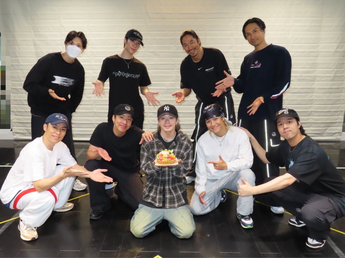 <a href="/yamachiho1006/">YAMASHO🍑</a> 
やましょー
おめでとう

30th 記念