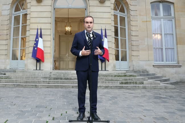 BFMTV's tweet image. 🔴 INFO BFMTV
Démission de Sébastien Lecornu: le Premier ministre démissionnaire convie ses ministres à 13 heures à Matignon
l.bfmtv.com/mK3b