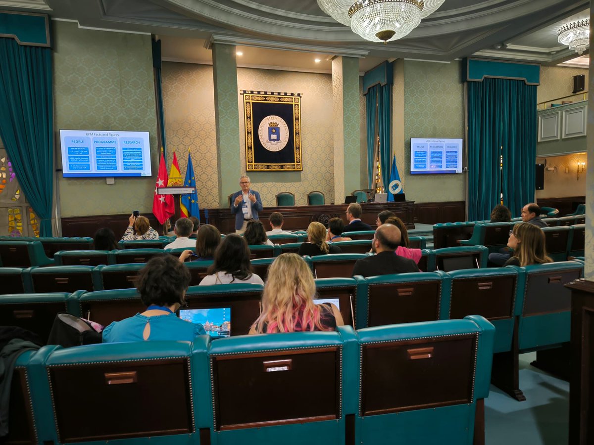 La_UPM's tweet image. Hoy comienza la UPM-FAU International Staff Week, tres días en los que investigadores y personal de la universidad alemana, socia de la alianza #EELISA, se acercan a la Politécnica de Madrid para conocer nuestras actividades y compartir mejores prácticas.
#somosUPM #FAU