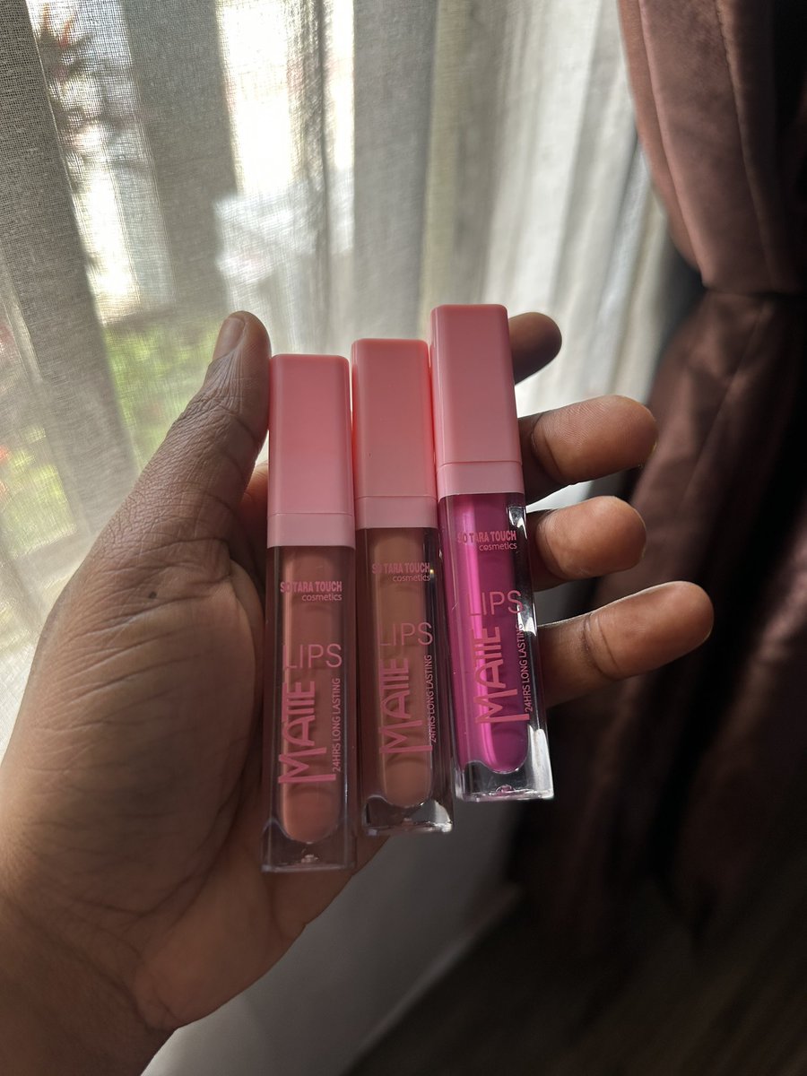 kaycee_licious's tweet image. MUA in Abuja and I sell makeup products.
Frame 1- 2,000 each
Frame 2- 5,500 each
Frame 3- 4,000 each
Frame 4- Enjoy 10k off all studio walk-ins this month!
Send a dm to place an order or to book an appointment 📅
