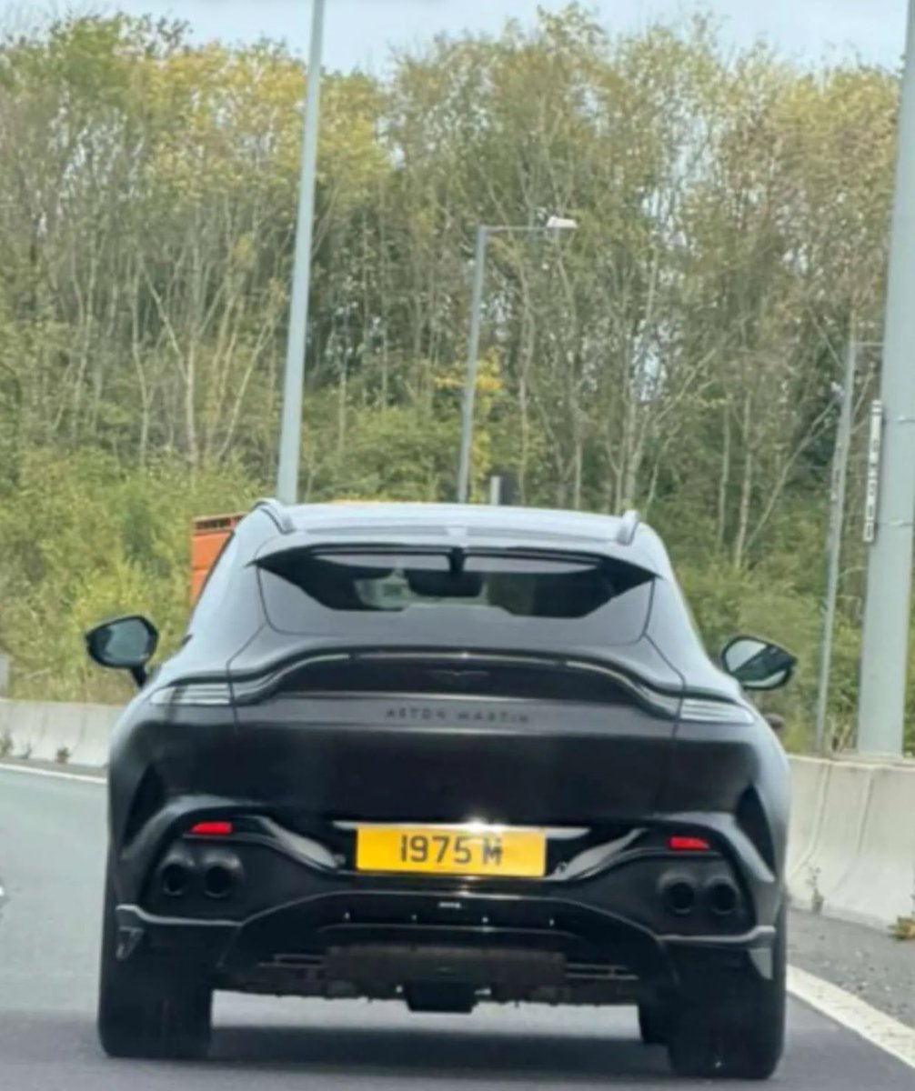 Chat, is this Matty Healy’s car?
