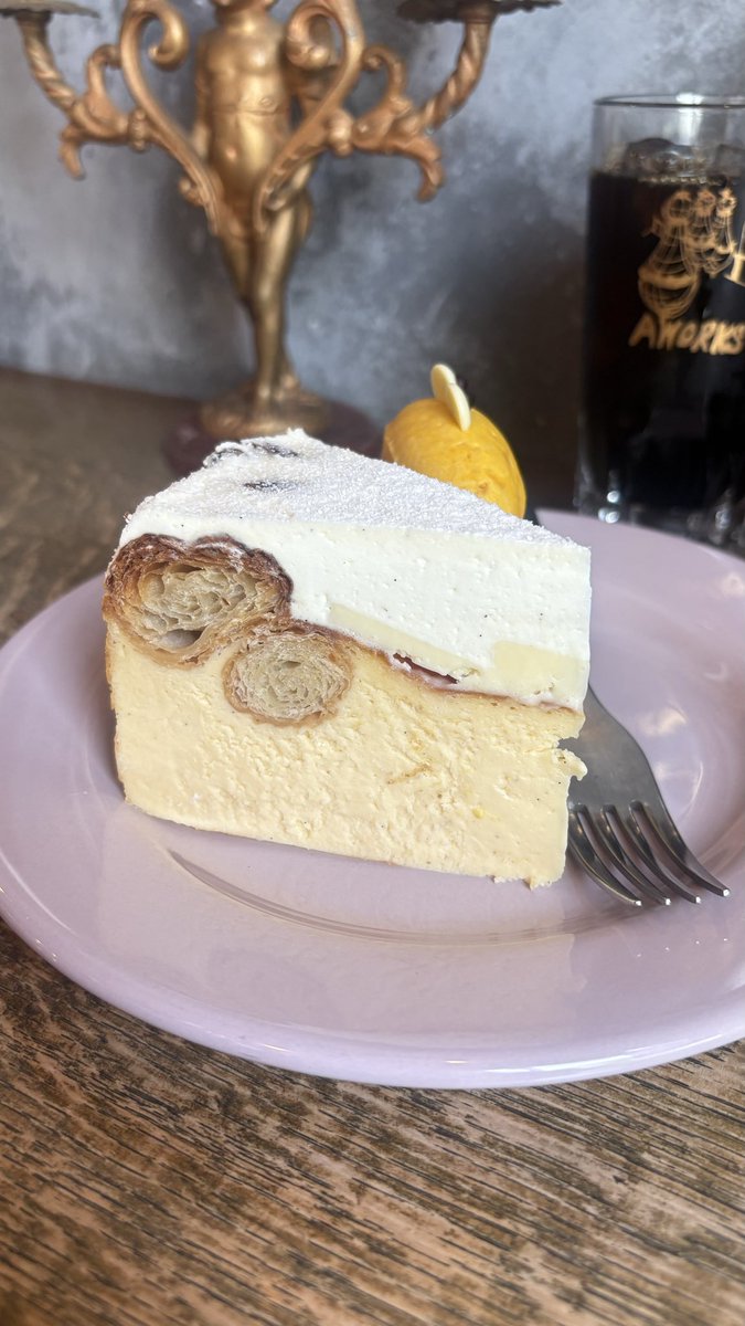 bn__ca__25's tweet photo. 📍エーワークス

全部チーズケーキ🎃
やっとかぼちゃ食べられました︎^_^

 #カフェ巡り好きな人と繋がりたい 
 #カフェ巡り #日常垢 
 #日常垢さんと繋がりたい https://t.co/wCy7f9Ppek