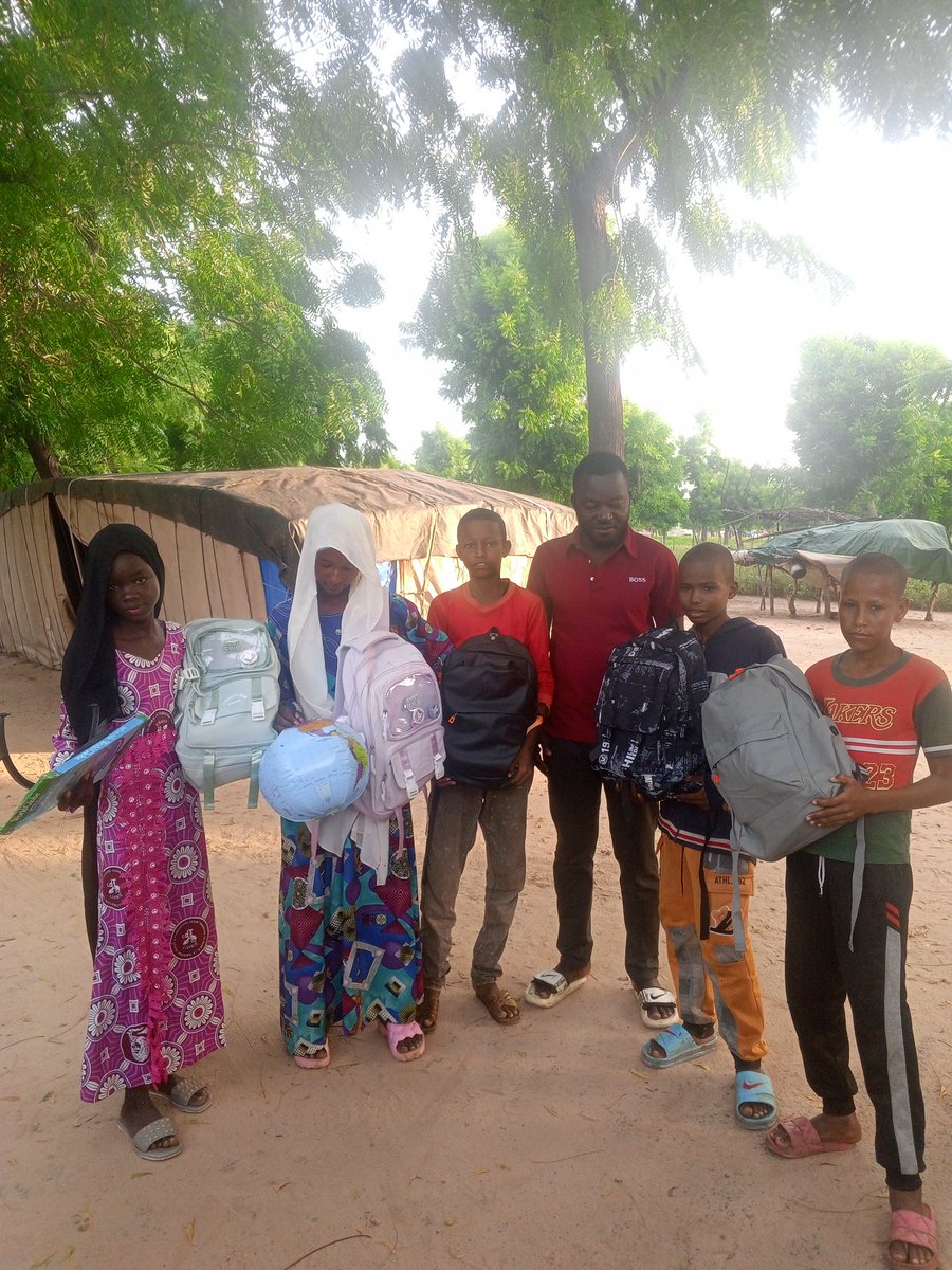 Nos boursiers de #OumAlKoul et #HBFondation ont reçu leurs kits ce matin !
Nous réitérons notre profonde gratitude à <a href="/AlbachirAziza/">Oum Al Koul</a> pour son appui constant en faveur de l’éducation. 🙏