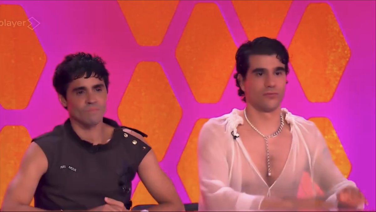 Hoy conocimos en <a href="/DragRaceEs/">Drag Race España</a> a las dos nuevas emociones de Riley: Rabia (Javier Ambrossi, chiquito bebé 🤤) y Decepción (Javier Calvo).
#DragRaceES #DragRaceEspaña #Zorra #Nebulossa