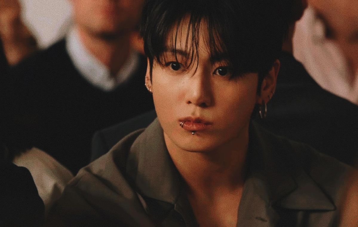 No words can describe how deeply I love Jungkook. His voice, his pure soul, his passion, his light
everything about him is art 💜
Patiently waiting for his next solo masterpiece ✨
#Jungkook #정국 #JUNGKOOKSOLOWORLDTOUR