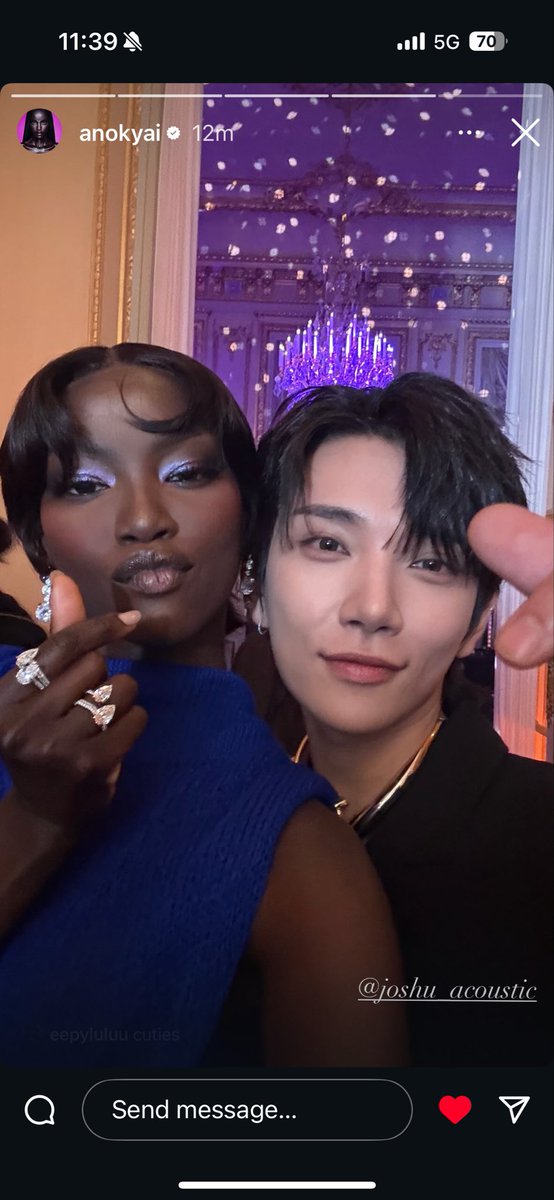 Gothitele's tweet image. אמאמאמאמ אתם לא מבינים איך אני מתלהבת פה שני העולמות שלי נפגשוווווו וווואייי וווואייייי אני צורחת פההה