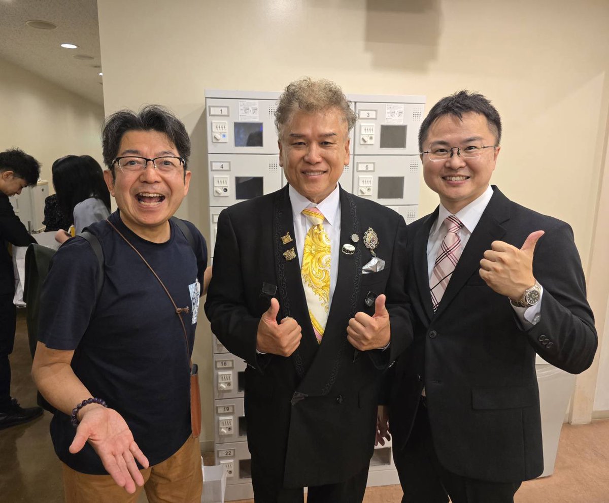 #ハーツウインズ「吹奏楽で聴く映画音楽の世界」たくさんのお客様がご来場くださりありがとうございました！
絶対的な音数は少ないのに、お隣の北野さんに負けじとめっちゃエネルギー使いました🤤
小澤先生も遠方からご来場🙇‍♂️孫弟子まで三代揃ってしまいまして😅