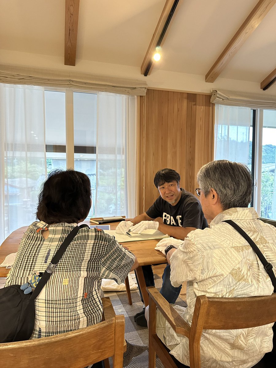 fbase_iezukuri's tweet photo. 【完成見学会のご報告＆次回ご案内】

10/4・5の2日間開催した完成見学会、ご予約いただいた皆さま、ご来場ありがとうございました！

＼次週から開催する見学会のお知らせ🌟／
https://t.co/zfv2EZGb0x https://t.co/RAJvZYkEao