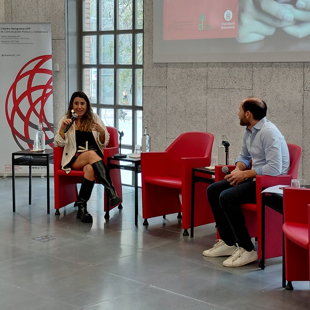CatedraIDG_UPF's tweet photo. 💡 Cuando llega una crisis, comunicar bien puede marcar la diferencia

La jornada “Comunicar en situaciones de emergencia” fue todo un éxito: ideas, aprendizajes y colaboración para mejorar la respuesta institucional. 🙌 @fundlocal @diba https://t.co/Id1COzJGaw