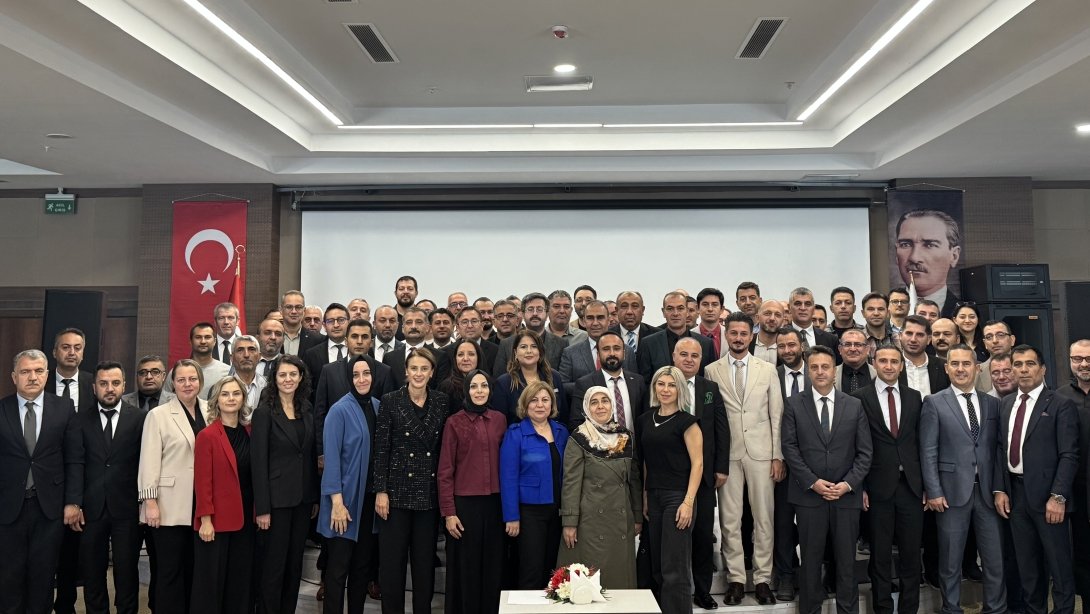 MARDİN ÖLÇME DEĞERLENDİRME MERKEZİ MÜDÜRLÜĞÜ (@odm47) on Twitter photo Ölçme Değerlendirme Merkezi Müdürlükleri Bilgilendirme Toplantısı gerçekleştirildi.
👇
meb.ai/UVIdwM2
<a href="/mebodsgm/">Ölçme, Değ. ve Sınav Hizmetleri Genel Müdürlüğü</a>
<a href="/Ziynuleb/">Kemal bülbül</a>
<a href="/ali_eyyupkoca/">Ali Eyyupkoca</a> Ölçme Değerlendirme Merkezi Müdürlükleri Bilgilendirme Toplantısı gerçekleştirildi.
👇
meb.ai/UVIdwM2
<a href="/mebodsgm/">Ölçme, Değ. ve Sınav Hizmetleri Genel Müdürlüğü</a>
<a href="/Ziynuleb/">Kemal bülbül</a>
<a href="/ali_eyyupkoca/">Ali Eyyupkoca</a>
