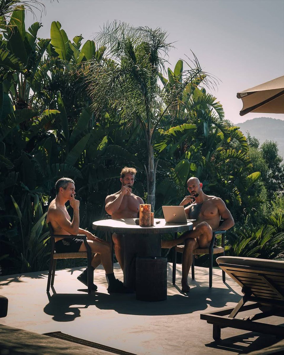 expcapematrix's tweet image. Rule No.1

Believe In Yourself 💯