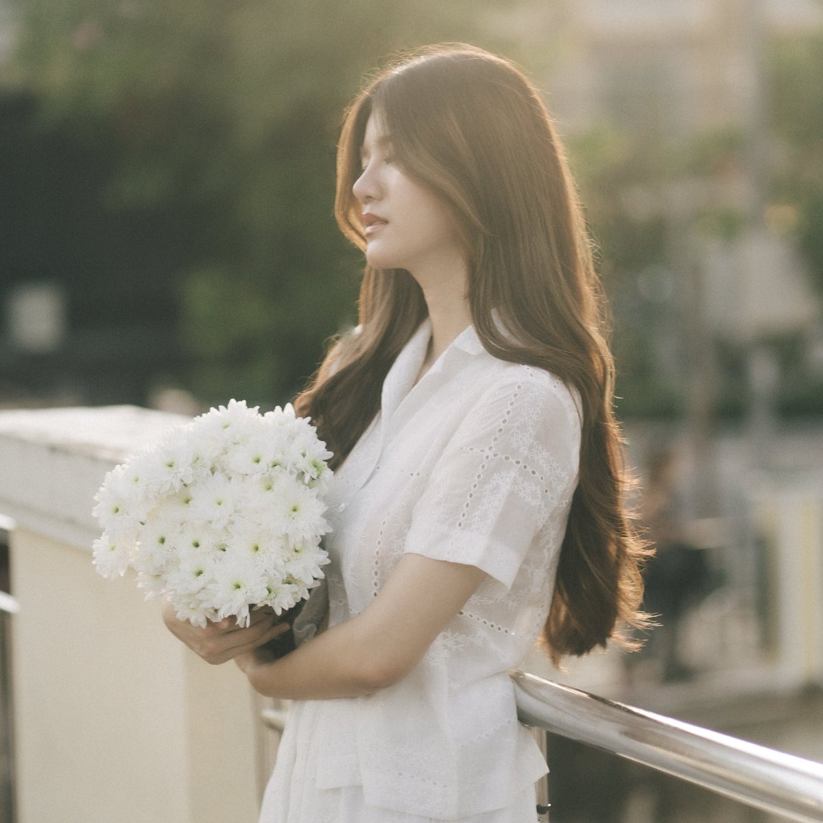 ป้ายยารองเท้ารุ่นนี้ค่ะ แมทกับอะไรก็เข้ามูทดีมากกกกกก หลักร้อย วันก่อนหยิบมาใส่ถ่ายแบบ ทรงสวย นิ่มใส่สบายเท้าเดินเยอะทั้งวันก็ไหว