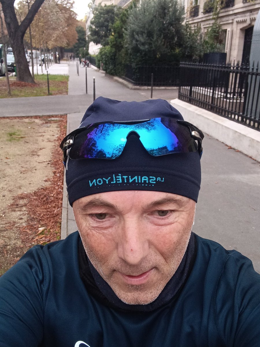 MARTINE84677715's tweet photo. #garmin #beatyesterday...footing dans mon Paname pour les 22 ans de ma grande fille qui bosse pendant que je cours 🤣🤣🤣, en attendant de tous se retrouver pour quelques heures chez elle demain, pour ce moment intergenerationnel...de 22 à 88 ans ..sans compter les chats 🤣🤣 https://t.co/ckllISOcJC