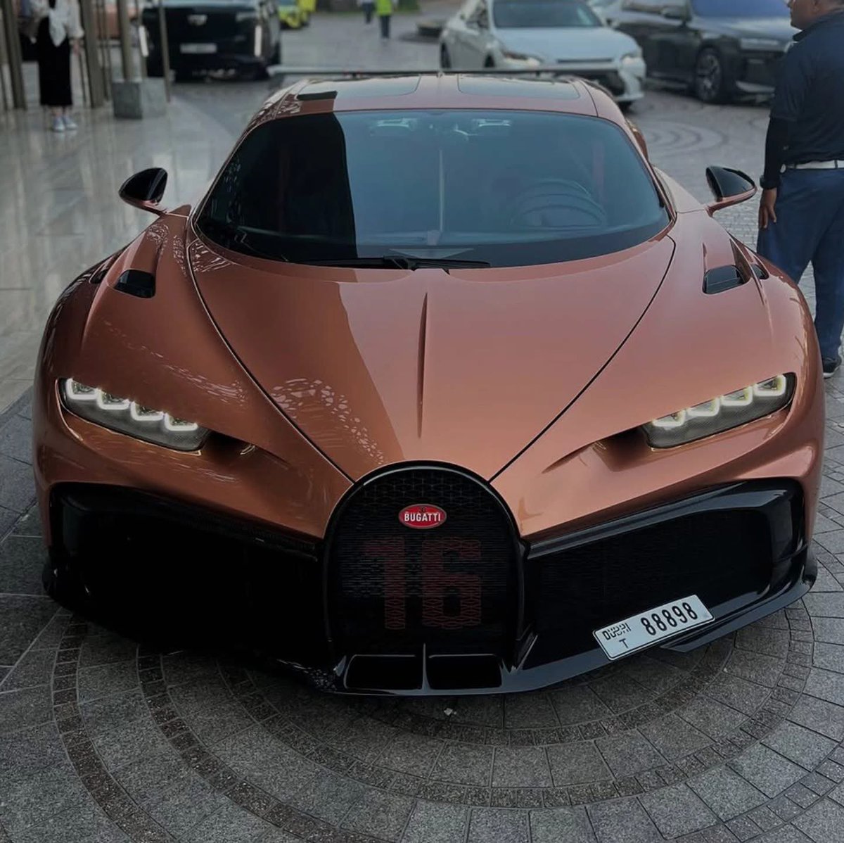 expcapematrix's tweet image. TATES BUGATTI..