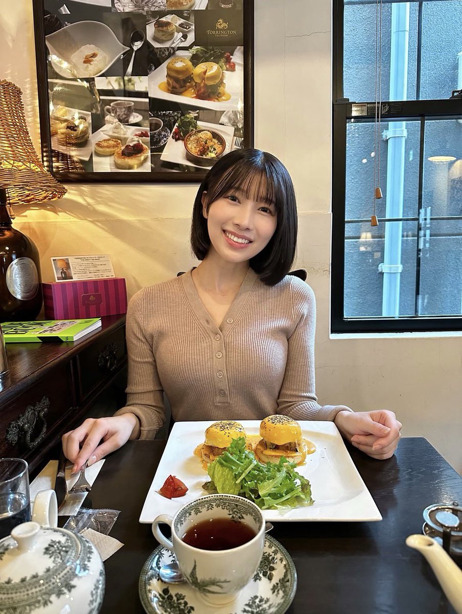 _ayapoon_'s tweet image. 『お顔が好き』と言うと、お顔だけが好き みたいに聞こえてしまう感じがするのであまり言わないようにしていますが、お顔も大好きです。この子のお顔ほんと大好きです。
 #安部若菜  #わかぽん
 instagram.com/p/DPbLyt-keBc/…