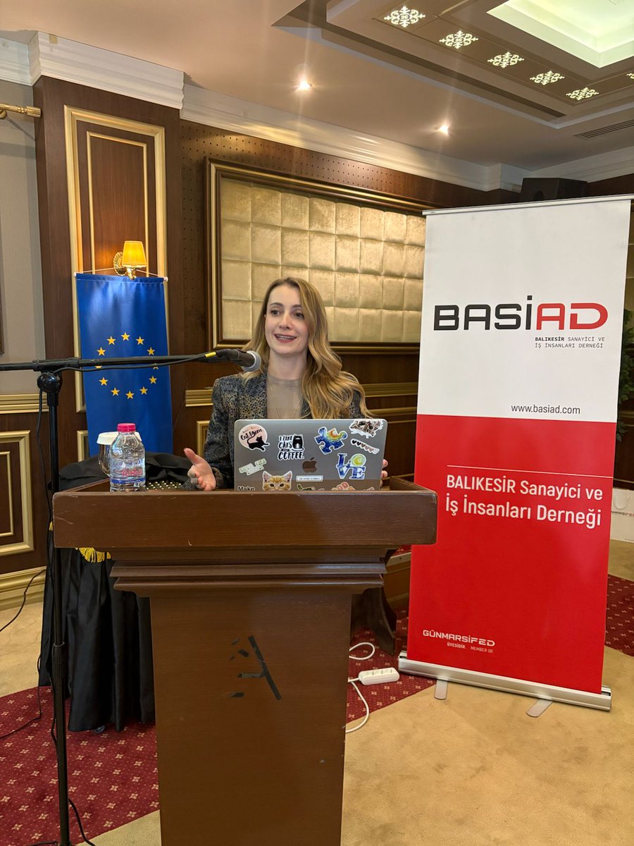 30.09.2025 tarihinde Karbonsuz Balıkesir projesi kapsamında düzenlenen “Sürdürülebilir Balıkesir SKA Çalıştayı”na Fen Bilimleri Enstitüsü olarak katıldık. İklim, SKA’lar ve çözüm önerilerini konuştuk. Daha yeşil ve adil bir Balıkesir için çalışıyoruz.🌱
<a href="/balikesiruni/">Balıkesir Üniversitesi / Balıkesir University</a> <a href="/YucelOgurlu/">Yücel Oğurlu</a>