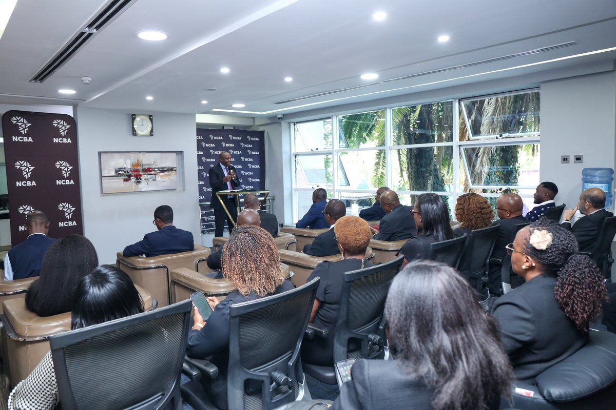 NCBABankKenya's tweet image. We’ve kicked off #CustomerServiceWeek at Riverside Park with great vibes! 🎉 Our leadership team joined customers to celebrate service, smiles & connections that drive us. Here’s to a week of great conversations and even greater service. #HappyCustomerServiceWeek #Goforit