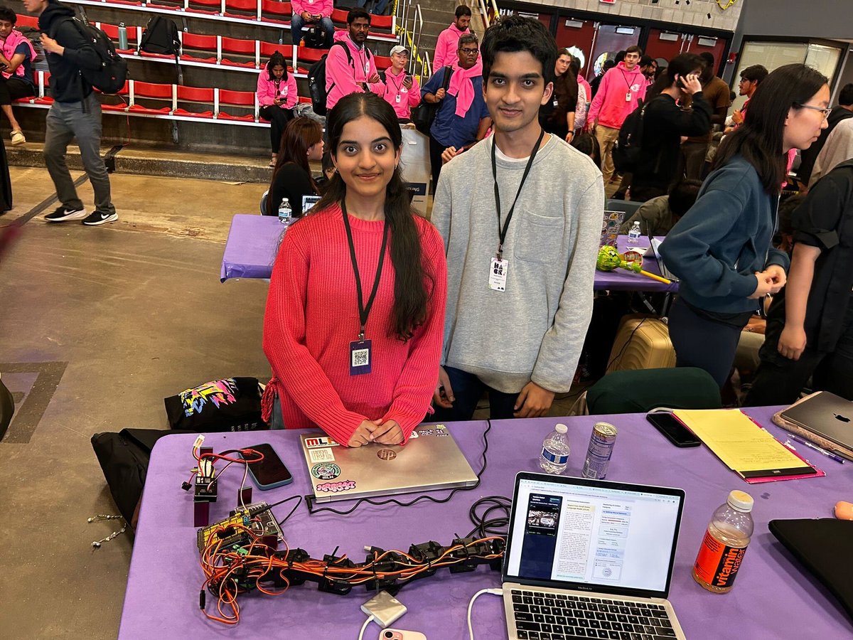 fetch_ai_IL's tweet image. When disaster happens, seconds matter. That’s why THIS solution is a game-changer 👇

Imagine a search-and-rescue robot crawling through rubble. It needs to see a survivor, but traditional AI burns through energy analyzing every video frame.

That’s why one of the winning teams…