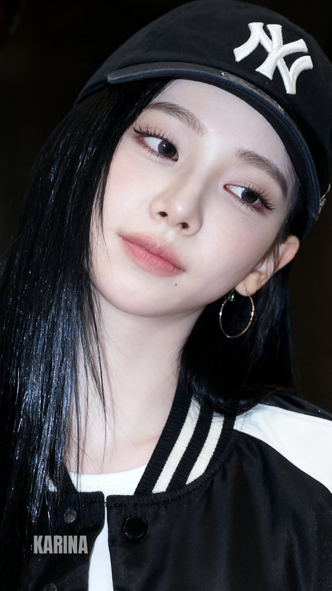 StudioAngel1111's tweet photo. The Most Beautiful Faces #mostbeautifulfaces
#Karina #AESPA #KPOP #MLB
#AI #AIGENERATED #AIGC #PHOTOGRAPH #wallpaper https://t.co/jMARGmgbEr