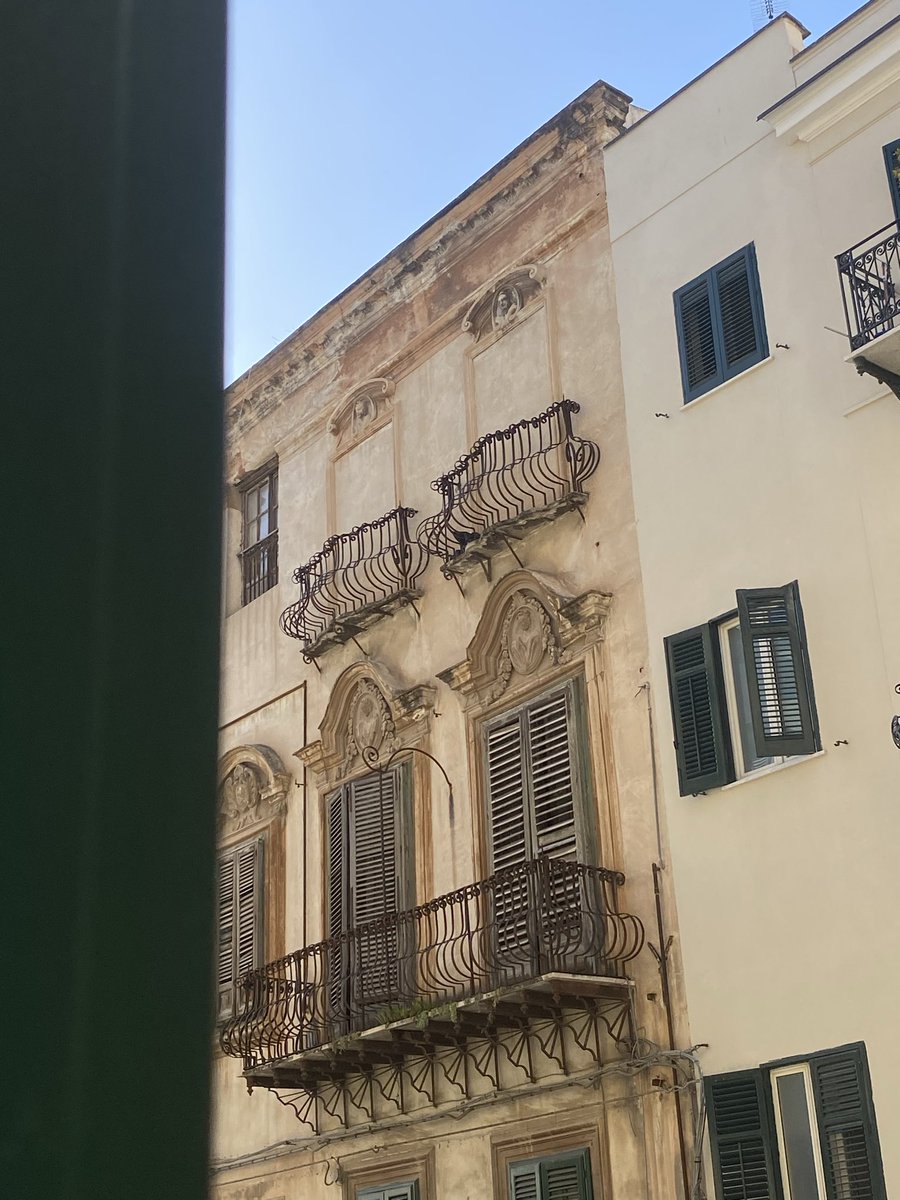 Le prime ore a Palermo (aeroporto, Addaura, Piazza Marina)