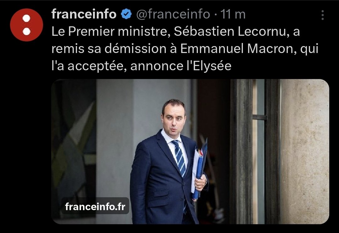 DAVYNIMAL's tweet image. Les blagues les plus courtes sont les meilleures comme on dit 😆
Pensées à Bruno Le Maire qui aura été ministre des armées pendant 12h 🫡
Bon sinon, avec toute cette mascarade en 8 ans, s&apos;il y a des macronistes qui font encore confiance au roi et qui sont prêts à voter encore…