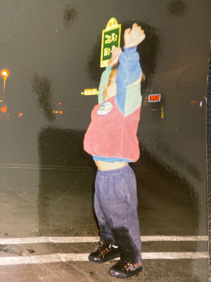 사랑하는 MOONW4K 여러분
추석 보름 MOON처럼 환하고 꽉 차게
풍성한 한가위 보내세요! 
항상 곁에 있어줘서 고마워요 💙🖤