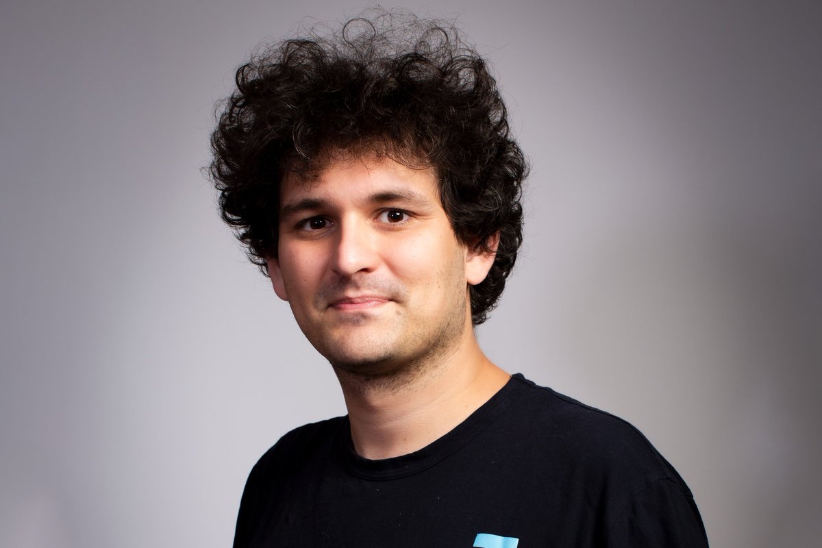 Portrait of Sam Bankman-Fried, illustrating risks in centralized exchanges
