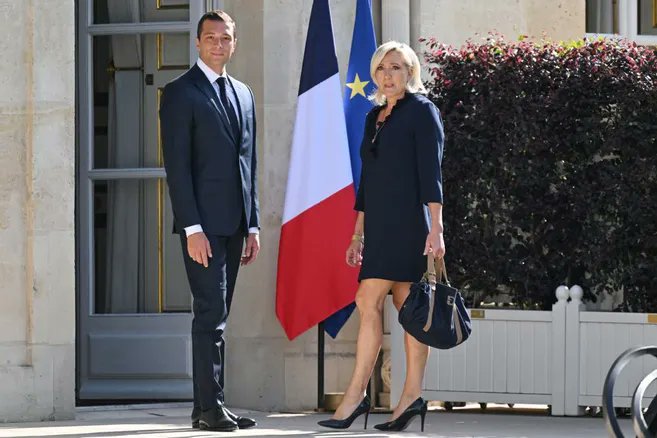 franckallisio's tweet photo. Nous sommes prêts à exercer le pouvoir avec @MLP_officiel et @J_Bardella ! Aux urnes ! https://t.co/NpXTB4FAgI